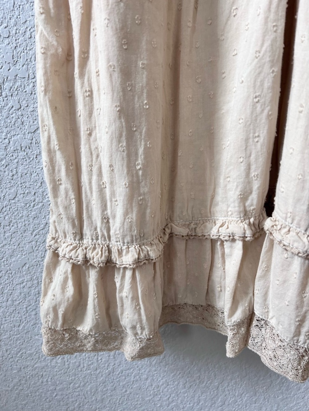 Sundance Tan 100% Cotton Boho Dress Size Large Ruffles V Neck Knee Length - Picture 3 of 6